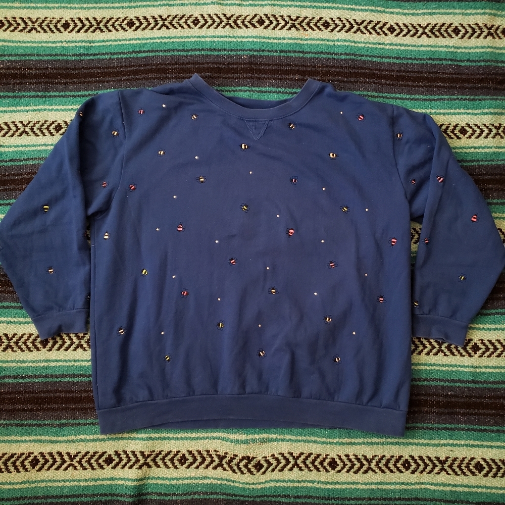 VTG all over embroidered Bee Crewneck sweater